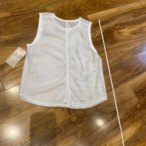 🔥2/$10 (🔥items).
New gym shirt